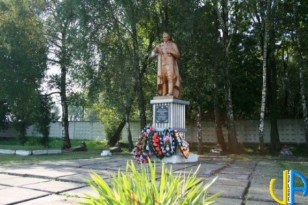 памятник жертвам концлагеря Stalag 355, Хмельницкий